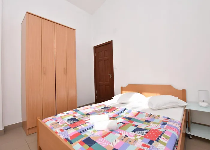 아파트 Ivan 오미스